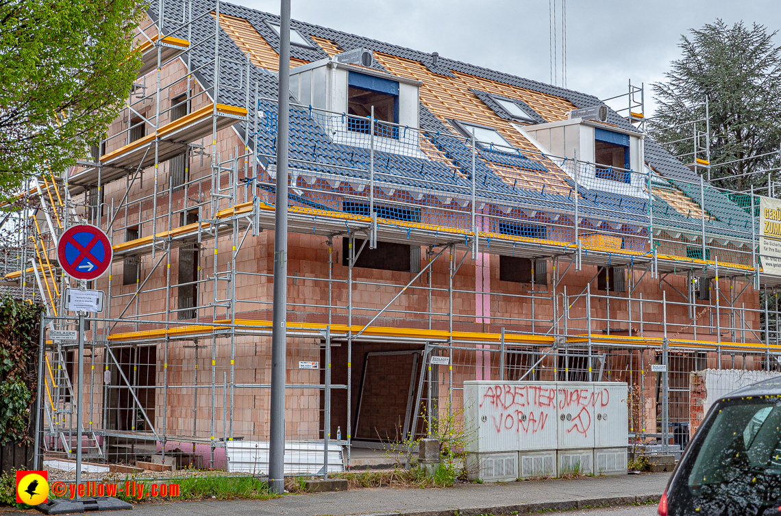 28.04.2023 - Baustelle Niederalmstraße 16 in Neuperlach